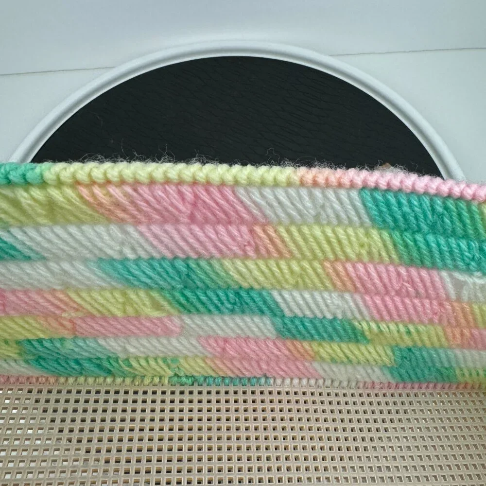 Vtg Pastel Colorful Multicolor Yarn Plastic Canvas Rectangle w Handle Basket‎